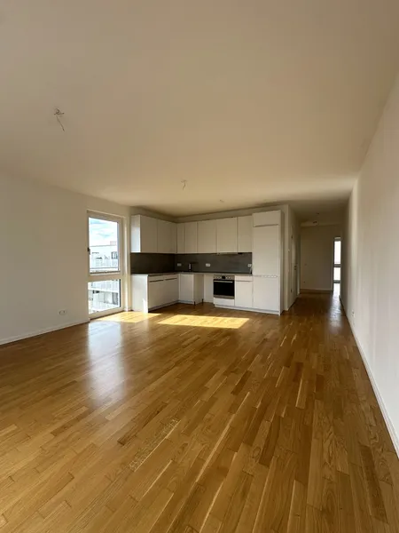 Helle 3-Zimmerwohnung * Dachgeschoss * Süd-Westbalkon *Einbauküche* Ruhige - zentrale Lage in Moabit — photo 1
